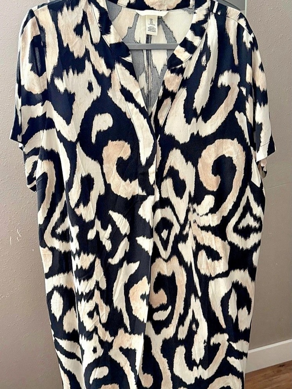 H&M Abstract Print Tunic Dress Blouse Black & White Large